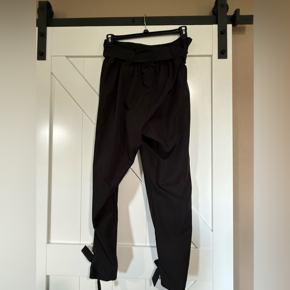 SHEIN Black Tie-Waist Women's Trousers - Picture 2 of 6